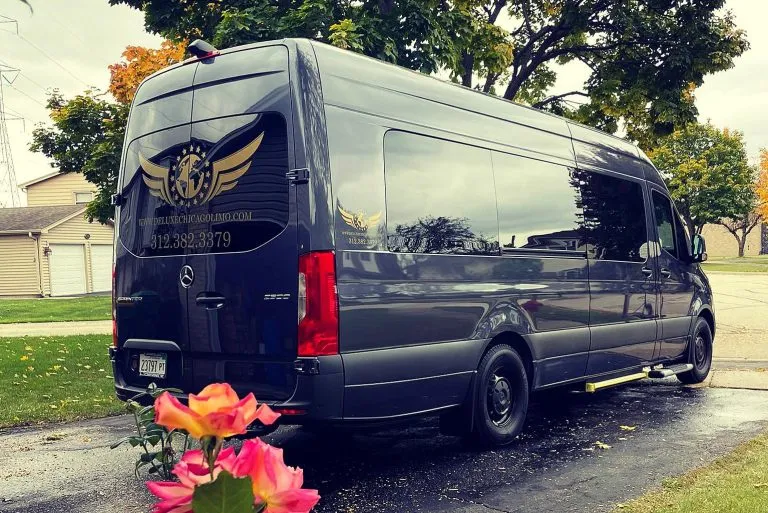 Stretch Limousines Chicago Limousine Service